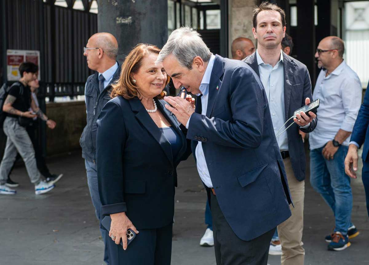 Regione Lazio: la Giunta non si tocca, rimpasto delle deleghe per dare più peso a Forza Italia. C’è l’accordo Regione Lazio: la Giunta non si tocca, rimpasto delle deleghe per dare più peso a Forza Italia. C’è l’accordo