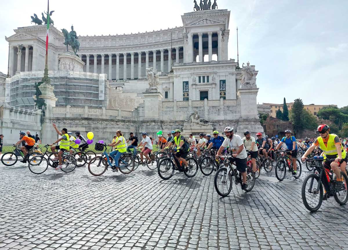 La pedalata amatoriale più bella del mondo a Roma. Sponsor l’Arabia Saudita per Biciroma 17esimo anno La pedalata amatoriale più bella del mondo a Roma. Sponsor l’Arabia Saudita per Biciroma 17esimo anno