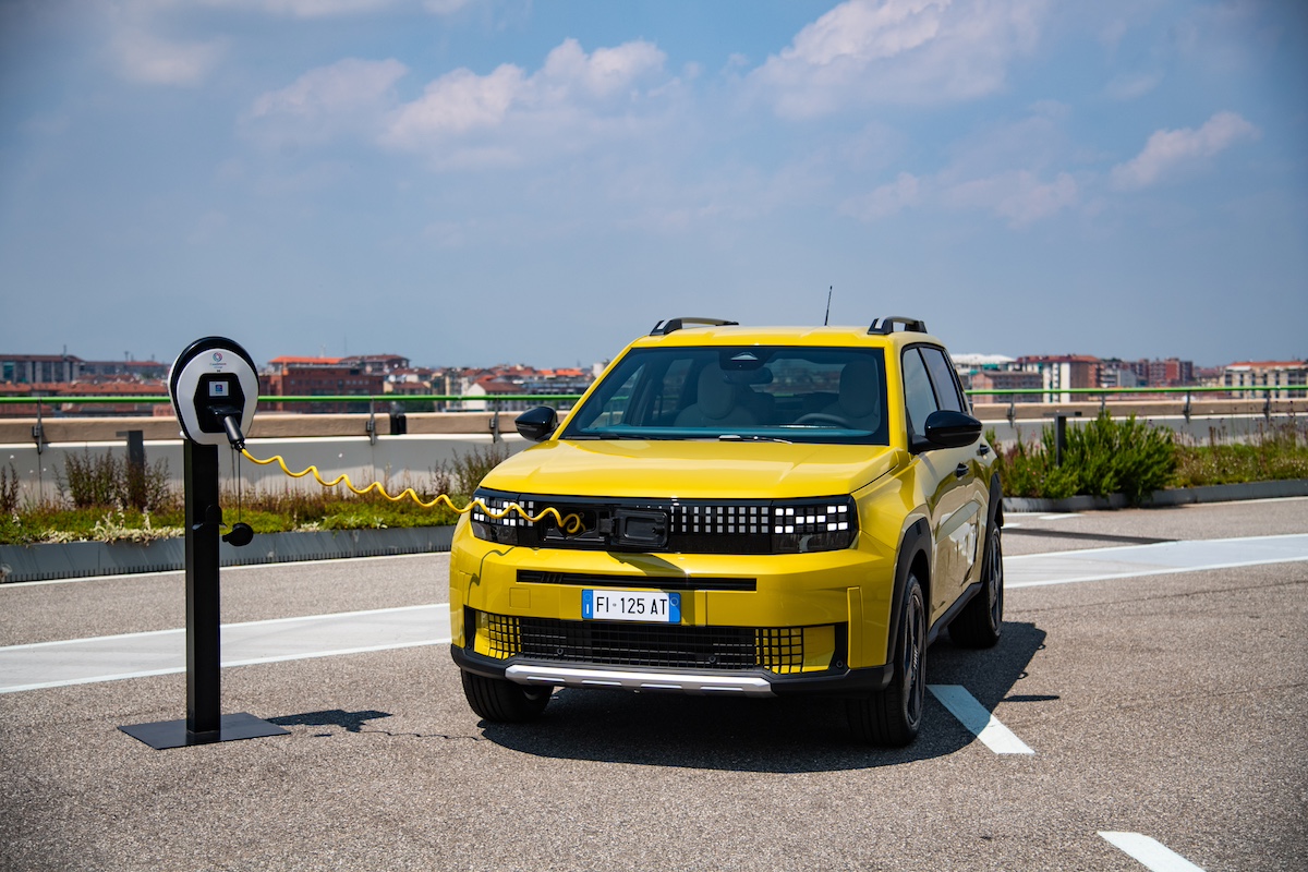 Il futuro della mobilità, le auto elettriche raggiungeranno il 24% del mercato entro il 2025 Il futuro della mobilità, le auto elettriche raggiungeranno il 24% del mercato entro il 2025