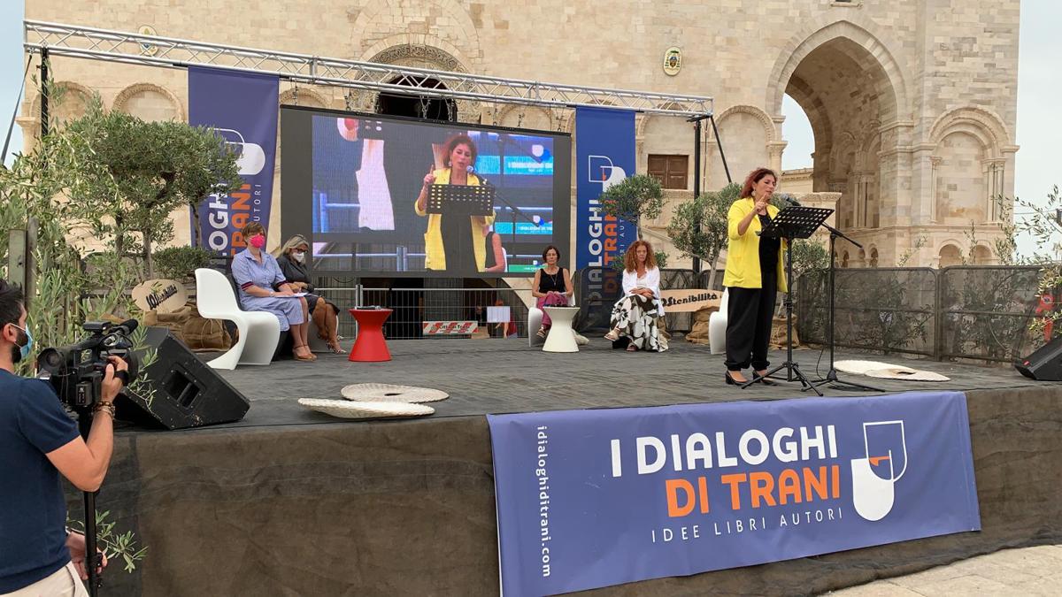 Dialoghi di Trani, l’assessora Matrangola corregge Spina (FdI) Dialoghi di Trani, l’assessora Matrangola corregge Spina (FdI)