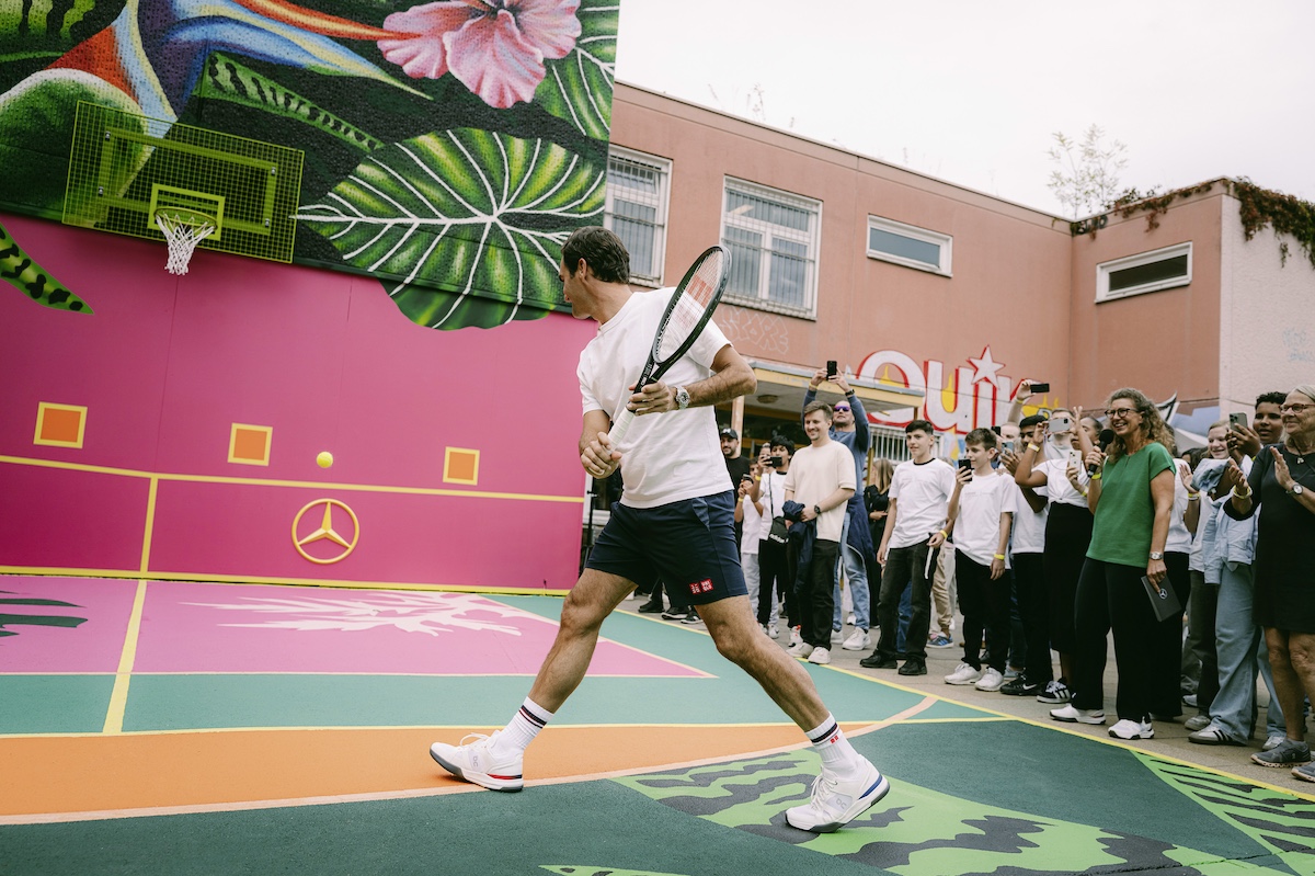 Mercedes-Benz e Roger Federer svelano il progetto Neon Legacy a Berlino