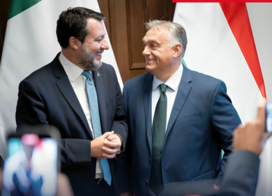 Lega, migliaia di firme e boom di tesserati nel primo weekend di mobilitazione. Video di Orban: “Ci vediamo a Pontida”