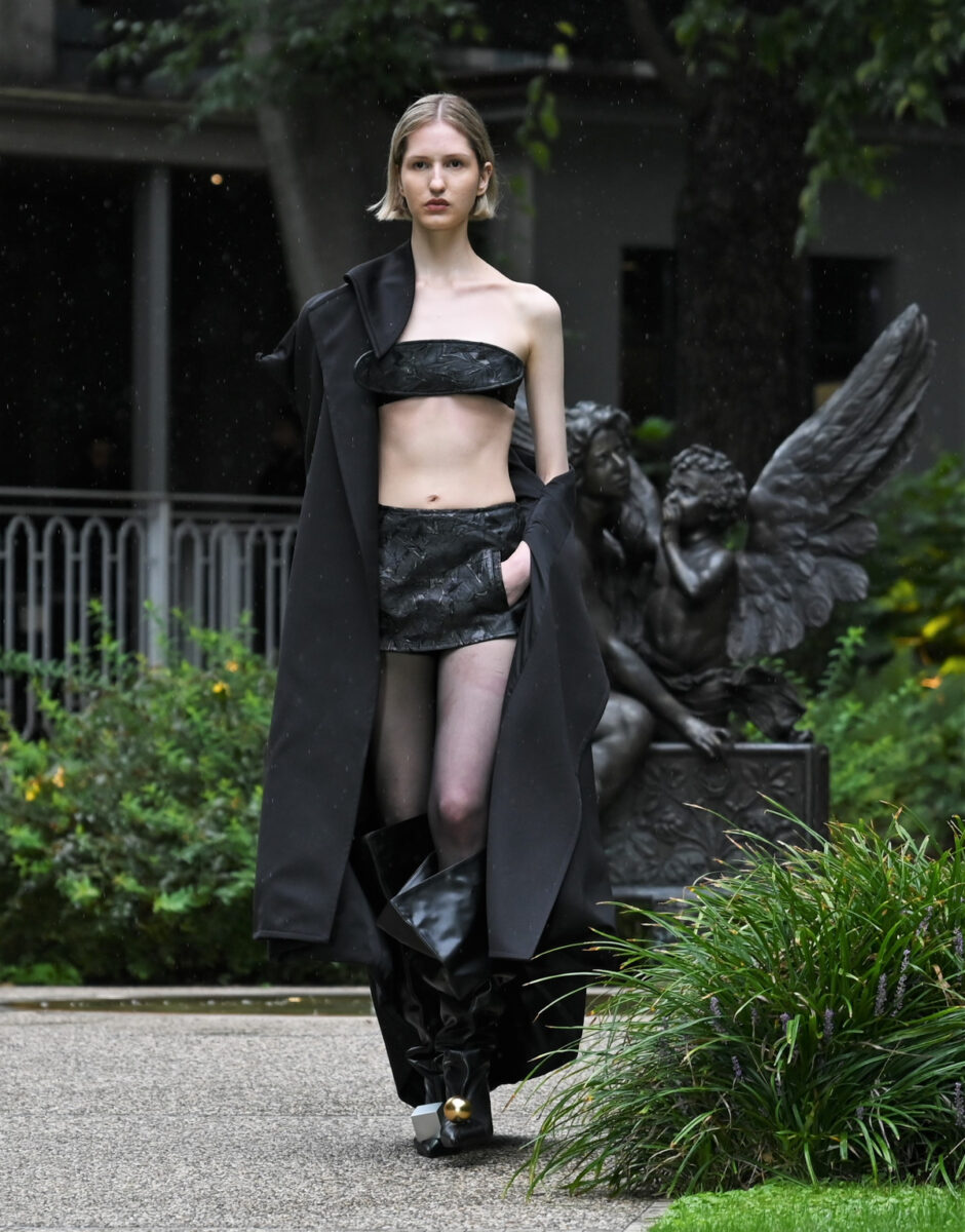 Milano Fashion Week show collettivo con i talenti di Keqiao Milano Fashion Week show collettivo con i talenti di Keqiao