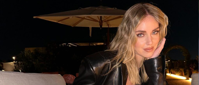 Chiara Ferragni torna alla Fashion week: “Un segnale essere qui”. FOTO Chiara Ferragni torna alla Fashion week: “Un segnale essere qui”. FOTO