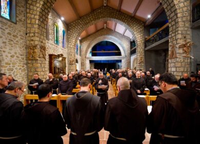 Energia, bolletta pazza manda in crisi i frati francescani di Roma. Erano “consumi presunti”, salvi dalla chiusura