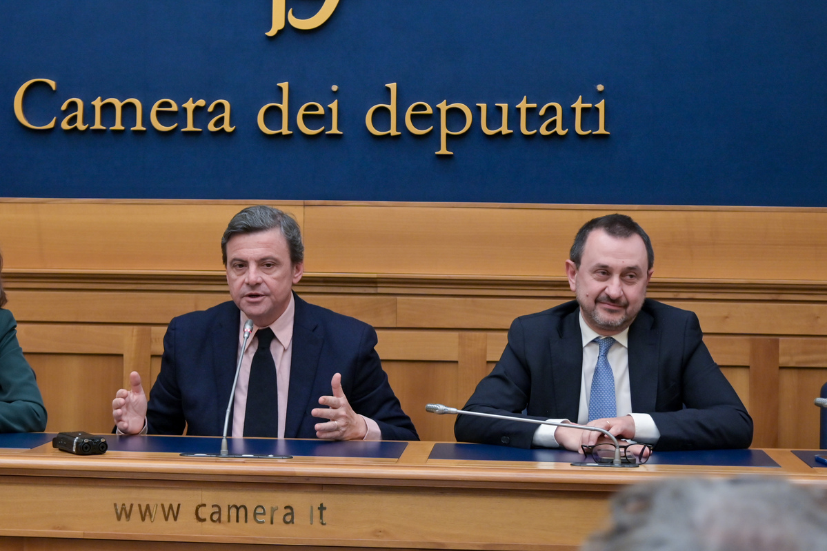Rosato: “Non siamo e non saremo mai nel campo largo, il nostro modello è Draghi”. Azione gela Schlein Rosato: “Non siamo e non saremo mai nel campo largo, il nostro modello è Draghi”. Azione gela Schlein