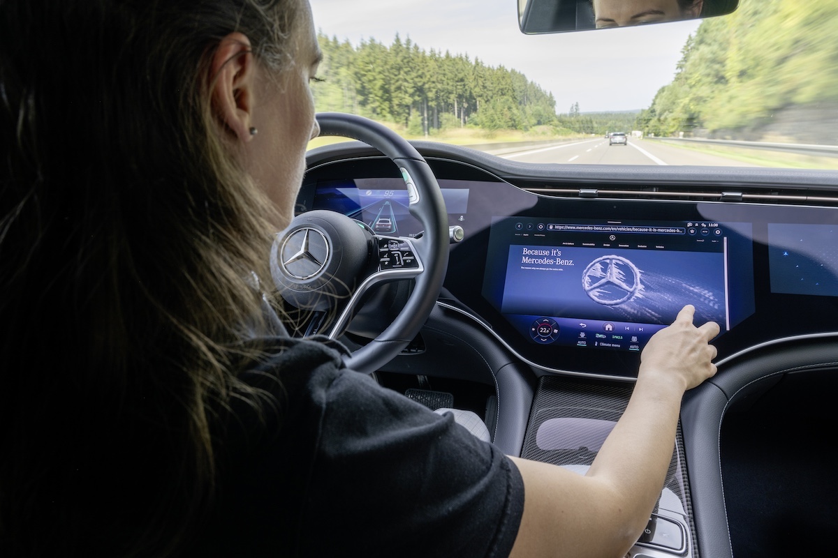 Mercedes-Benz aumenta la velocità massima del sistema di guida automatizzata a 95 km/h
