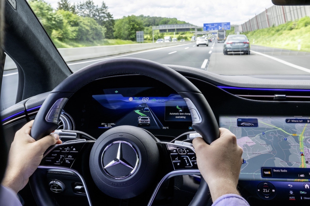 Mercedes-Benz aumenta la velocità massima del sistema di guida automatizzata a 95 km/h