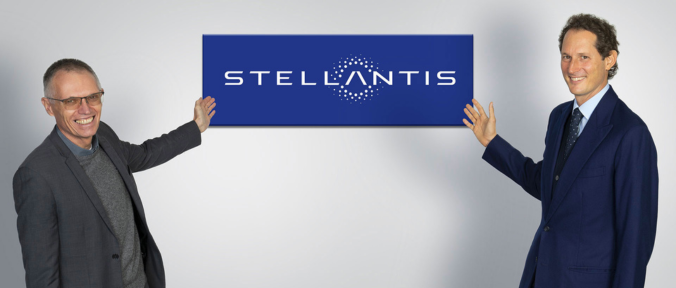 Stellantis, John Elkann ha avviato la ricerca per un successore del CEO Carlos Tavares