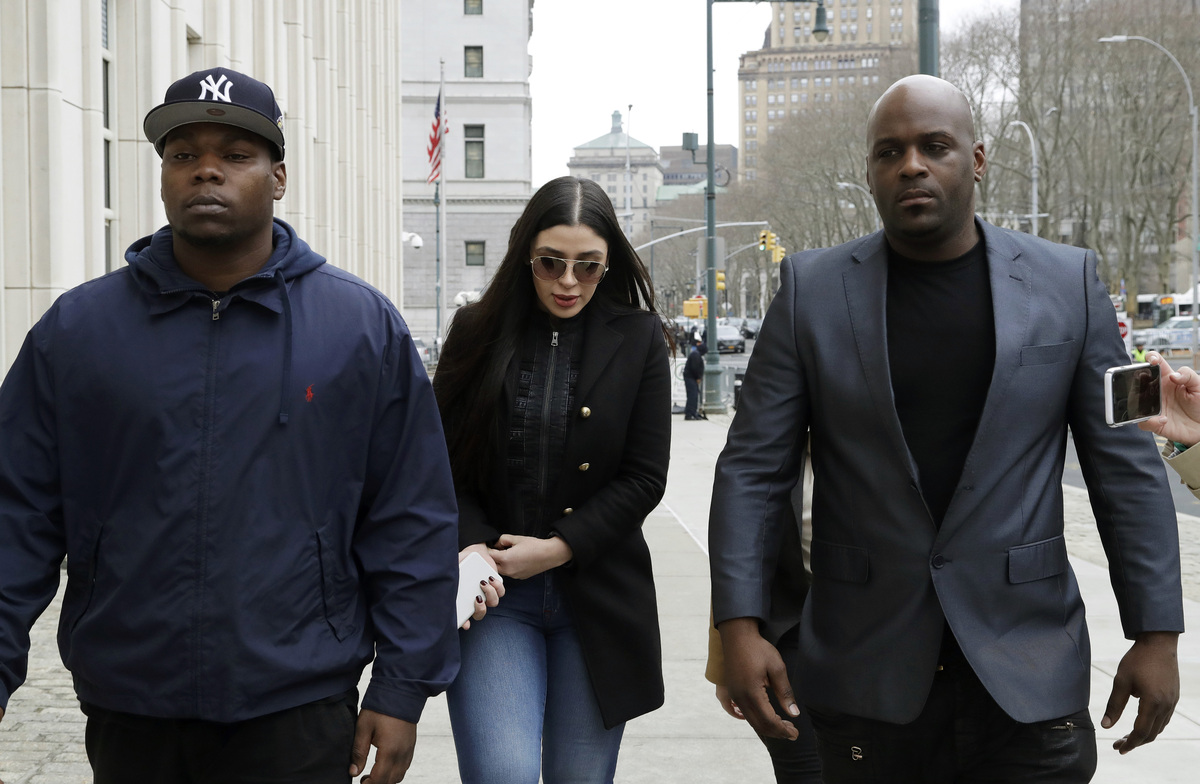 Emma Coronel, la moglie de El Chapo sfila a Milano alla Fashion Week