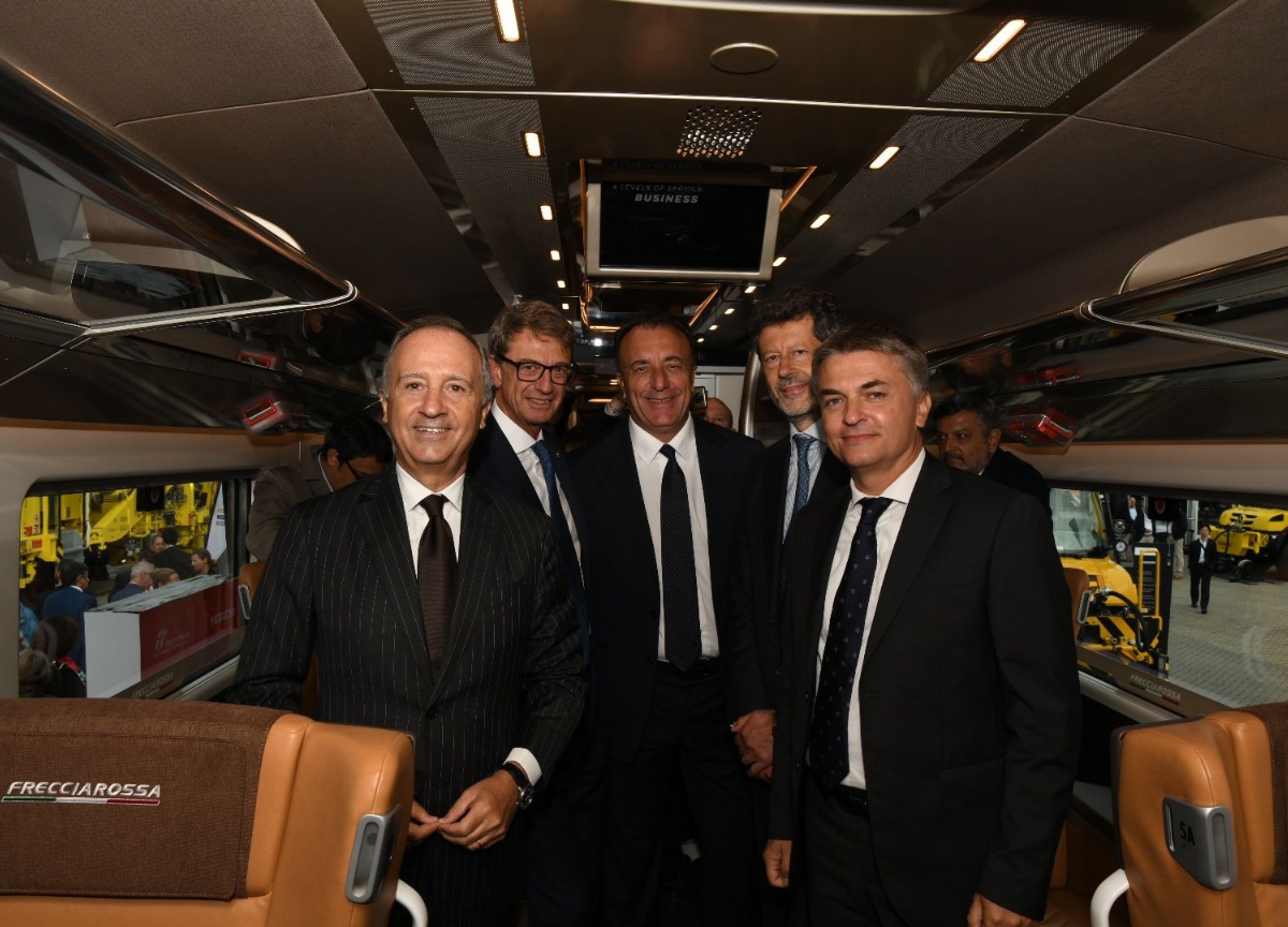 FS Italiane: presentato il nuovo Frecciarossa 1000 di Trenitalia FS Italiane: presentato il nuovo Frecciarossa 1000 di Trenitalia