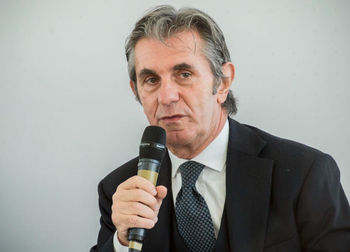 La vicenda delle assunzioni di Novari, che adesso scarica sulla politica La vicenda delle assunzioni di Novari, che adesso scarica sulla politica