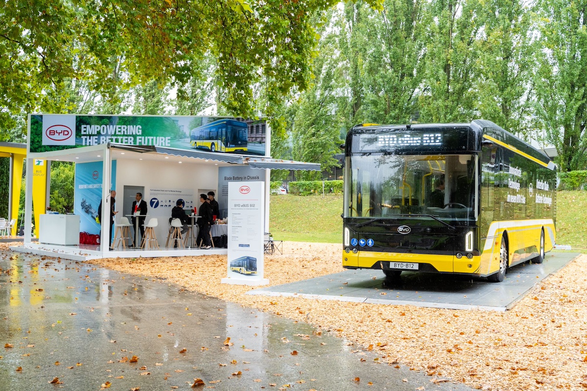 BYD debutta a InnoTrans 2024 con gli innovativi eBus B12, B13 e B18 BYD debutta a InnoTrans 2024 con gli innovativi eBus B12, B13 e B18
