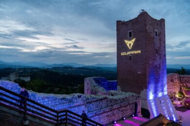 CUPRA Dreams Shape the Future: l’arte digitale incontra l’innovazione e la mobilità elettrica