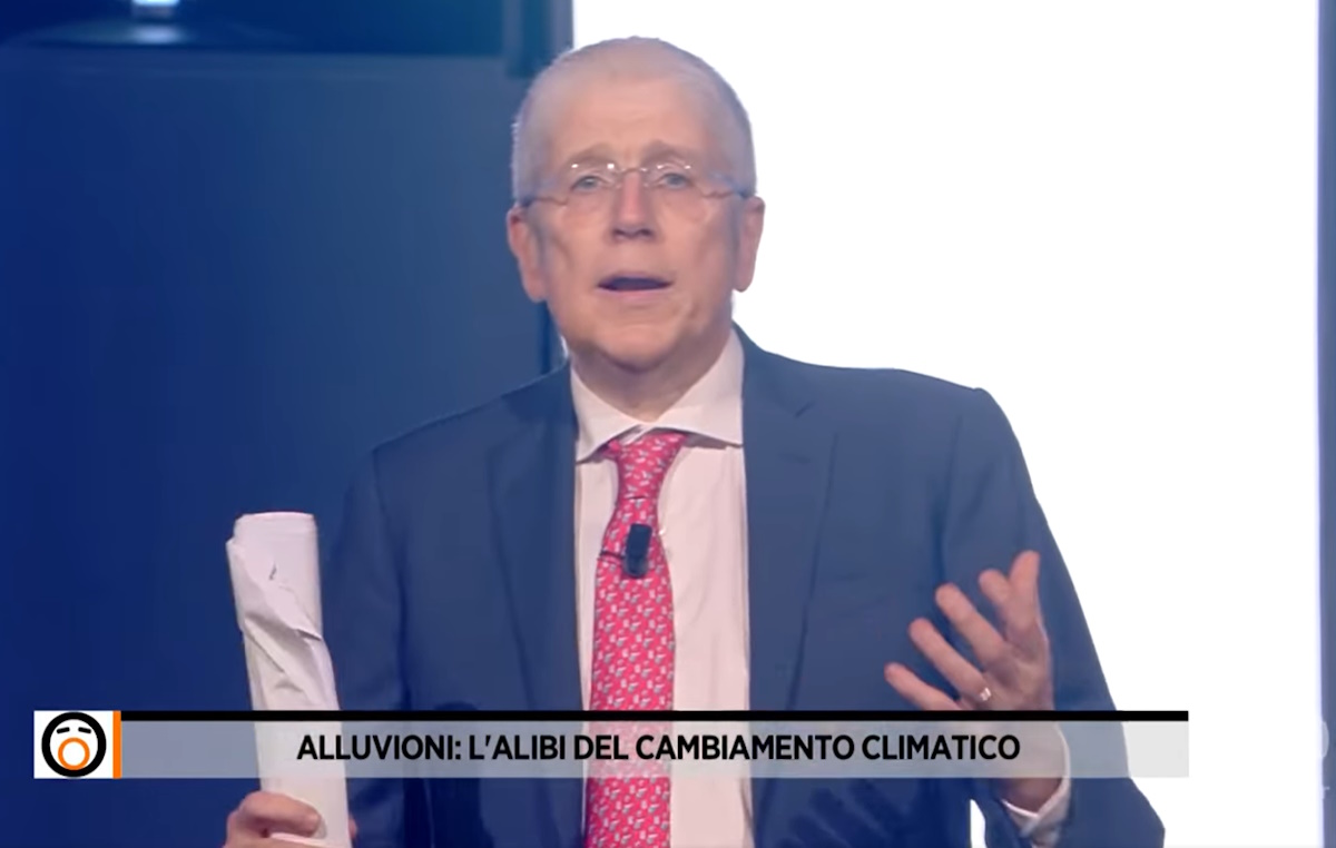 Ascolti tv, Giordano sfiora il 6% e batte Formigli. Sciarelli in calo Ascolti tv, Giordano sfiora il 6% e batte Formigli. Sciarelli in calo