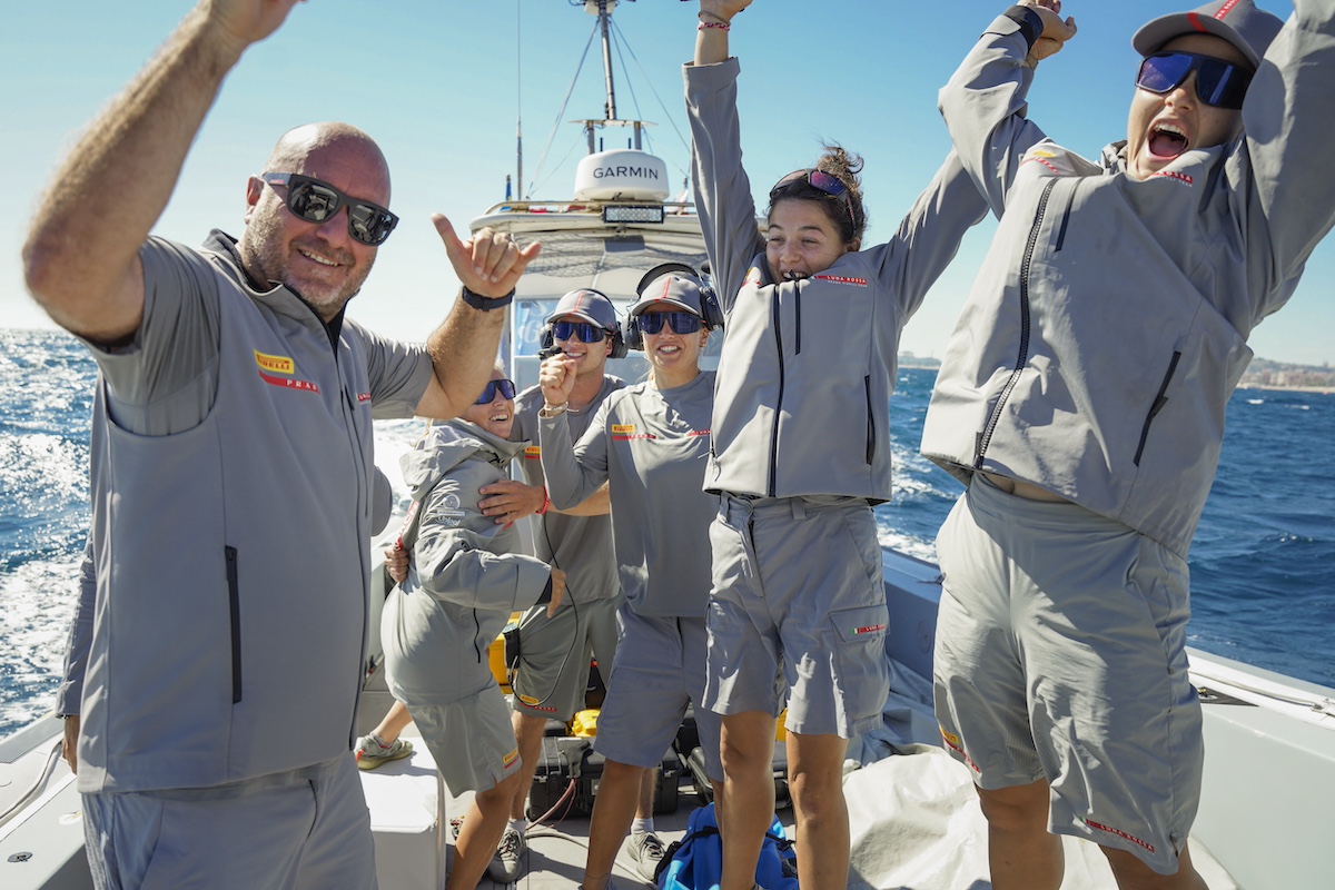 Il team giovanile di Luna Rossa Prada Pirelli vince il trofeo Under 25 della America’s Cup Il team giovanile di Luna Rossa Prada Pirelli vince il trofeo Under 25 della America’s Cup
