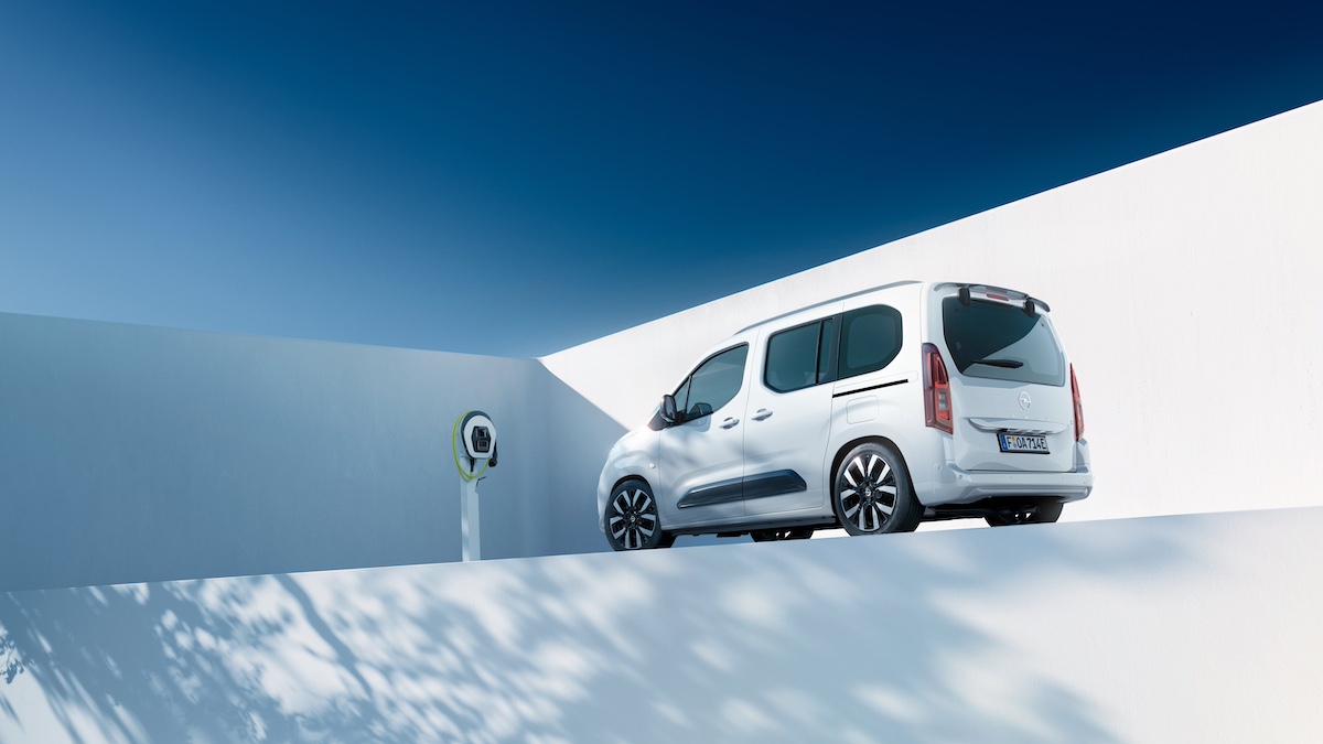 Opel apre gli ordini del nuovo Combo Electric in Italia, il multispazio 100% elettrico e versatile Opel apre gli ordini del nuovo Combo Electric in Italia, il multispazio 100% elettrico e versatile