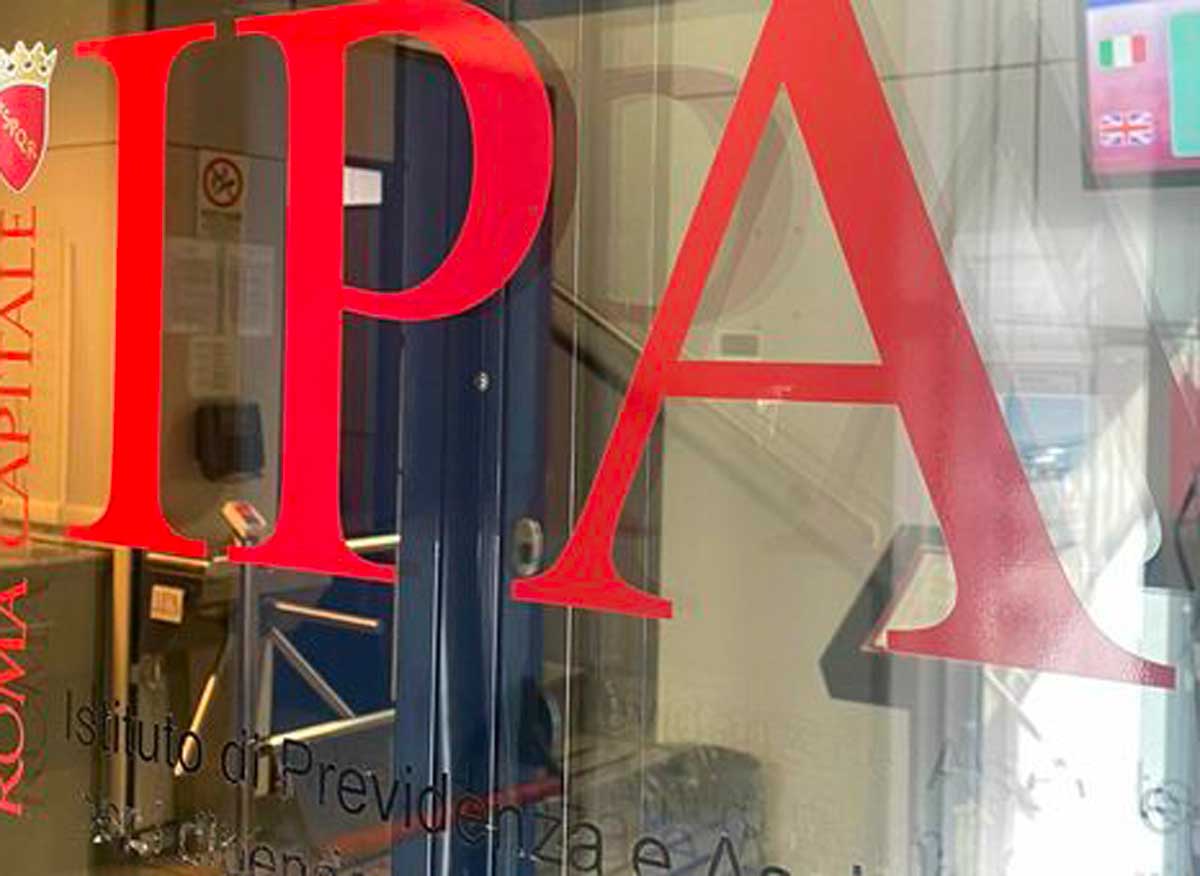 Roma, addio previdenza integrativa dei dipendenti Comunali: è giallo sui prestiti da restituire in 30 giorni Roma, addio previdenza integrativa dei dipendenti Comunali: è giallo sui prestiti da restituire in 30 giorni