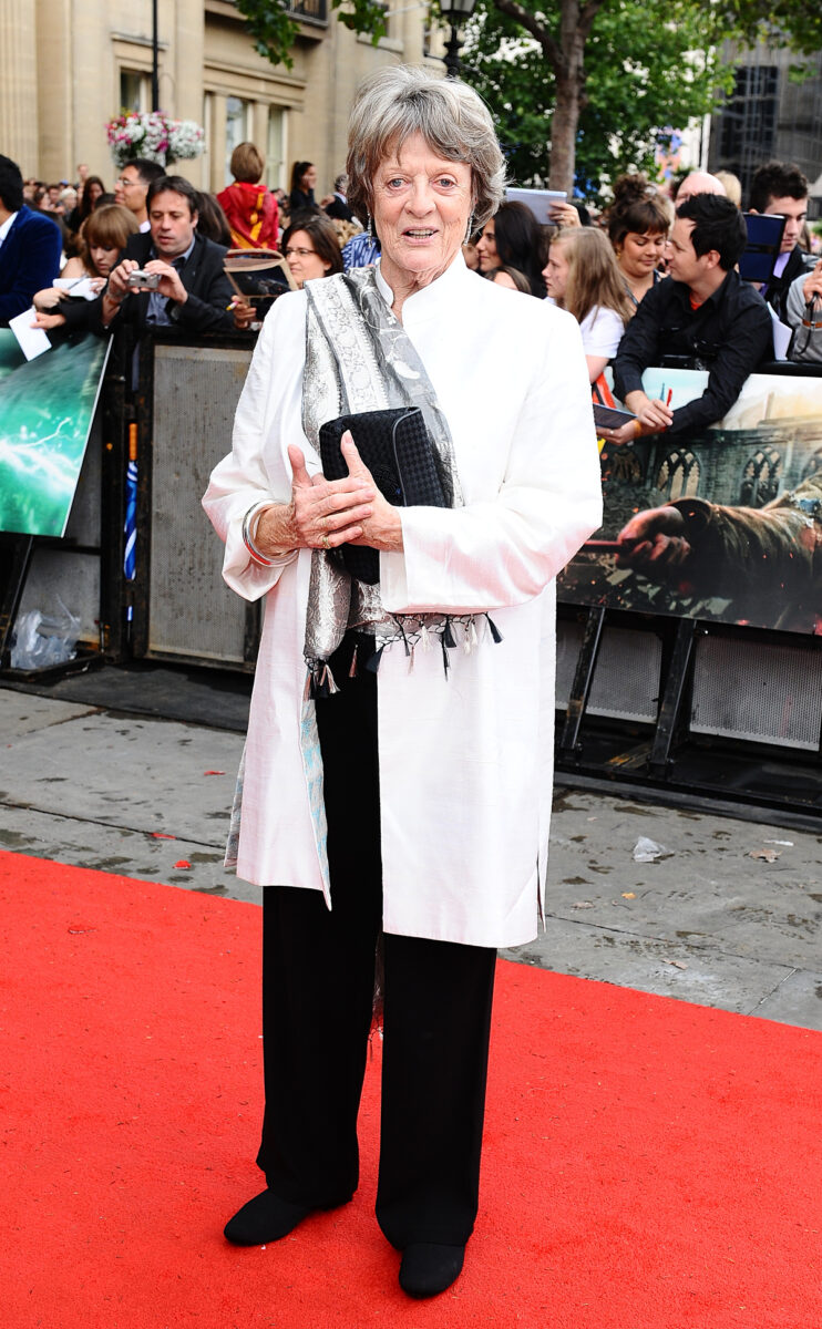 È morta Maggie Smith, amata contessa in Downton Abbey e professoressa McGranitt in Harry Potter È morta Maggie Smith, amata contessa in Downton Abbey e professoressa McGranitt in Harry Potter