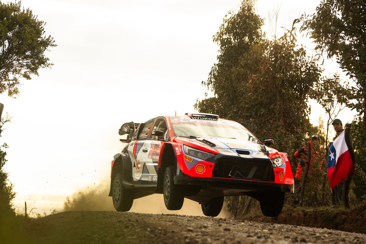 Rally Cile Bio Bío: Ott Tänak in Testa, Elfyn Evans per 0,4 in seconda posizione Rally Cile Bio Bío: Ott Tänak in Testa, Elfyn Evans per 0,4 in seconda posizione