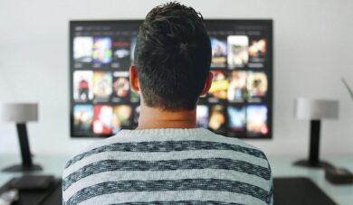 Pirateria tv, stretta del governo: fino a un anno di carcere per i furbetti