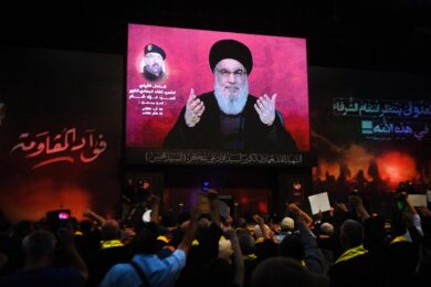 Israele, altro che tregua. Raid contro Houthi e attacco di terra in Libano. Nasrallah, la fine nel bunker nordcoreano