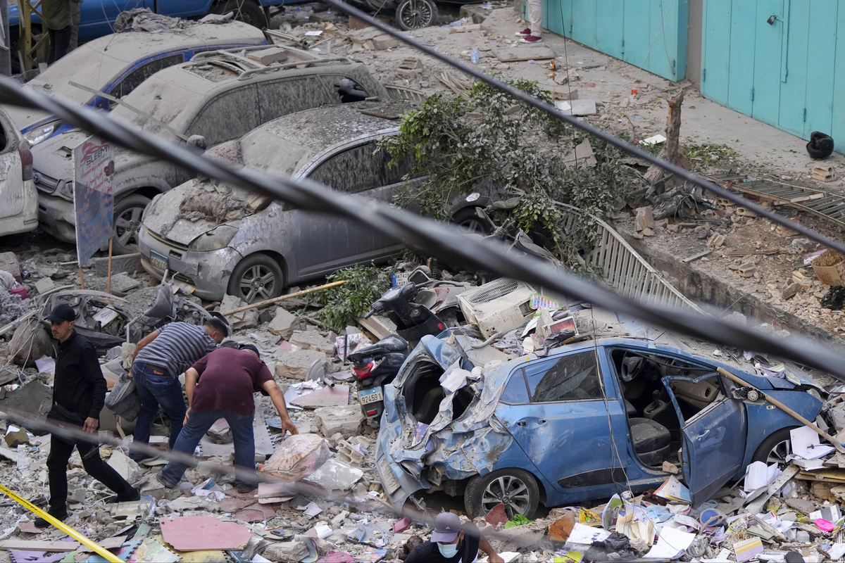 Israele, iniziato l’attacco di terra in Libano. La risposta dei filo-iraniani: missili sulla base Usa in Iraq Israele, iniziato l’attacco di terra in Libano. La risposta dei filo-iraniani: missili sulla base Usa in Iraq