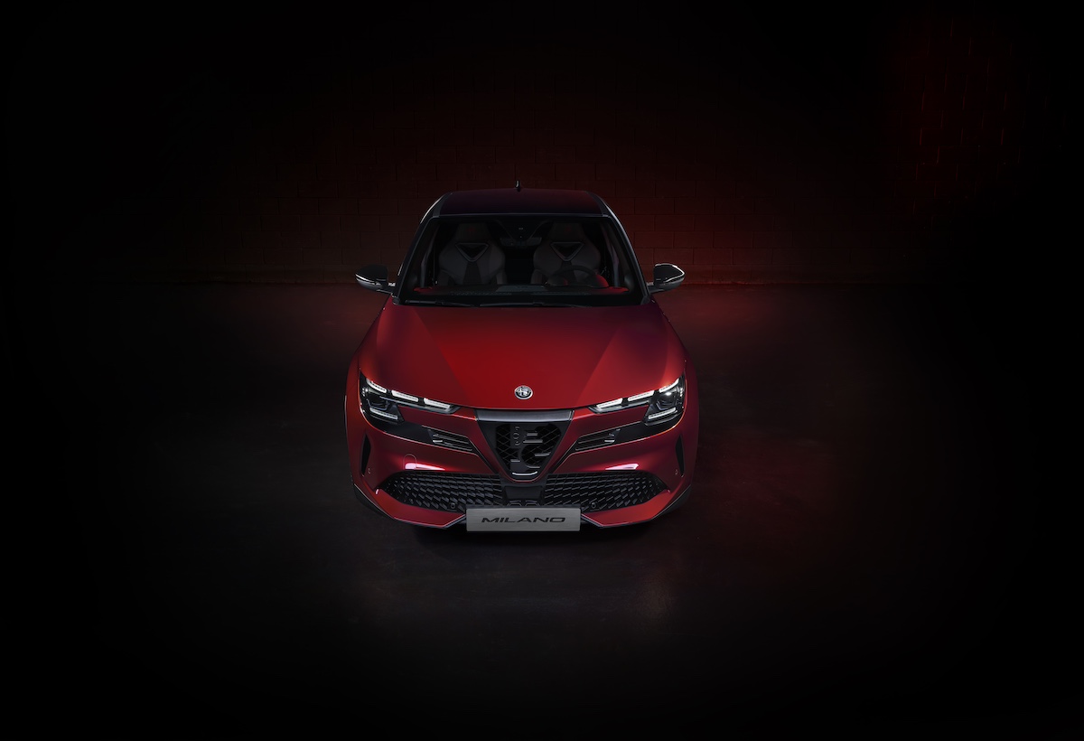 Alfa Romeo Junior: il debutto elettrico e sostenibile a Rom-E 2024