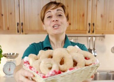 Mondadori Media acquisisce “Fatto in casa da Benedetta”. Alla casalinga creatrice del brand 6,9 milioni di euro