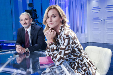 Giuli vuole dare a Venezi la sovrintendenza del teatro Massimo di Palermo. Bufera, scatta la raccolta firme