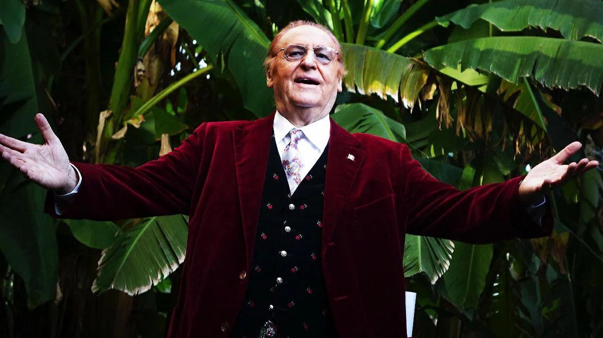 Rai, la sorpresa per Renzo Arbore: “Cari amici vicini e lontani”, quando va in onda in tv Rai, la sorpresa per Renzo Arbore: “Cari amici vicini e lontani”, quando va in onda in tv