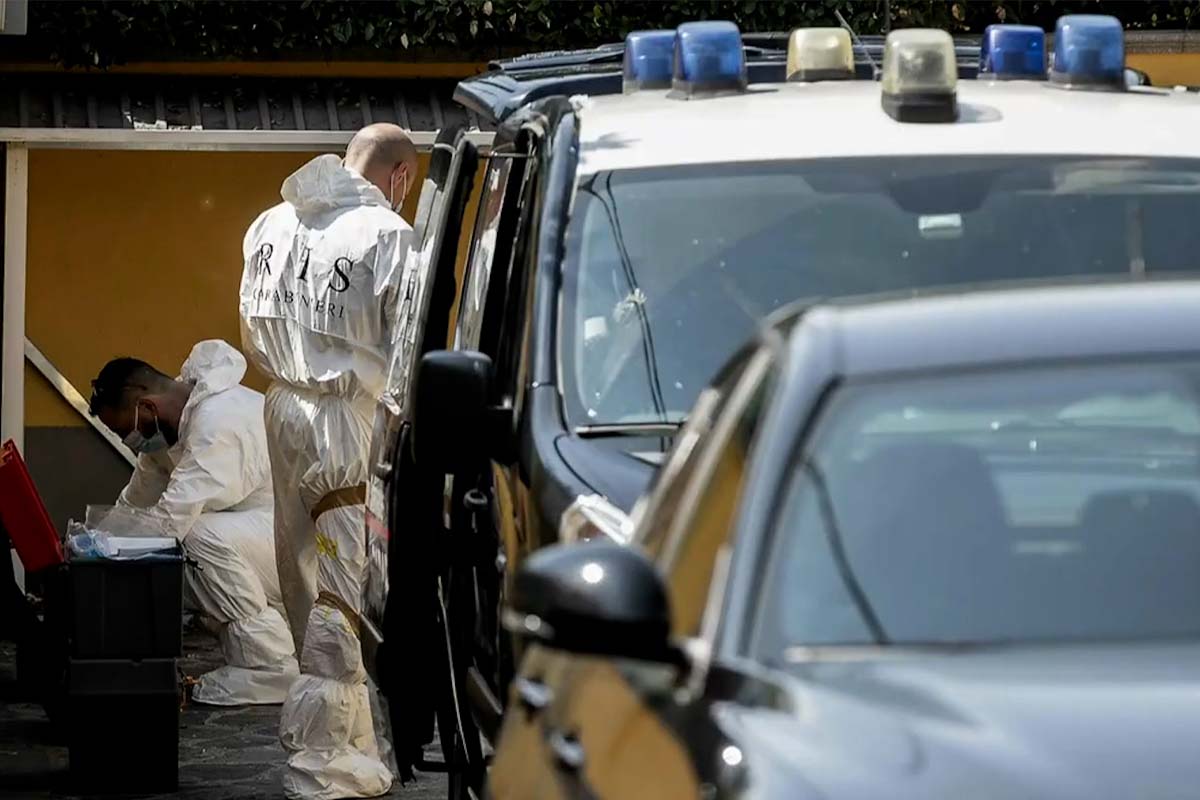 Neonati sepolti a Parma, il pm: “Chiara Petrolini va arrestata, può uccidere ancora. Non è stato occultamento ma…” Neonati sepolti a Parma, il pm: “Chiara Petrolini va arrestata, può uccidere ancora. Non è stato occultamento ma…”