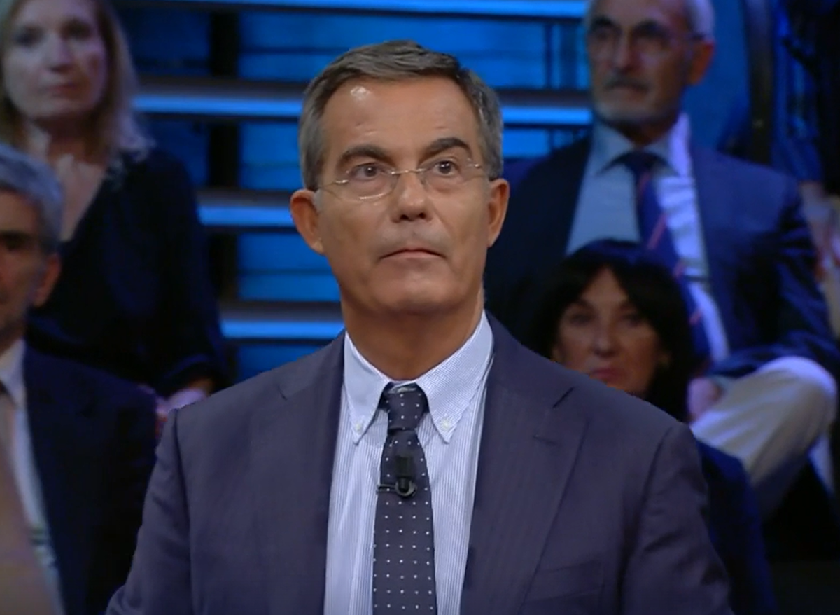 Ascolti tv, la Champions frena i talk. Floris regge il colpo mentre Berlinguer scende al 5,2% Ascolti tv, la Champions frena i talk. Floris regge il colpo mentre Berlinguer scende al 5,2%