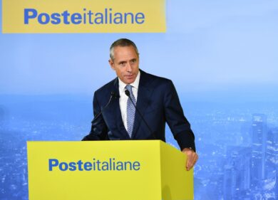 Poste Italiane conferma l’impegno sul servizio postale universale