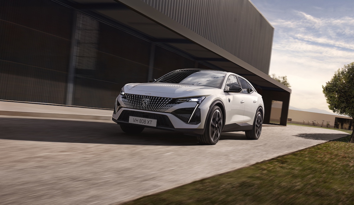 PEUGEOT E-408: l’innovativa fastback elettrica che completa la gamma EV del Leone PEUGEOT E-408: l’innovativa fastback elettrica che completa la gamma EV del Leone