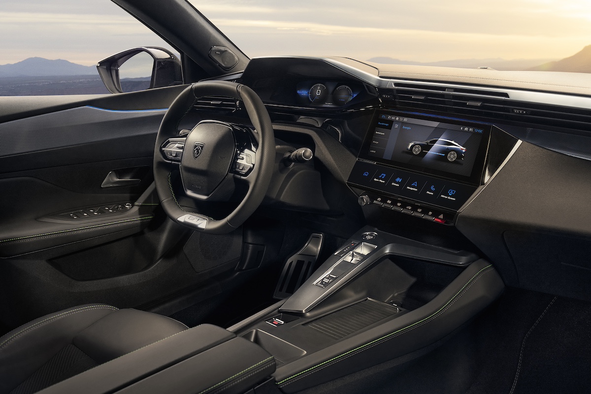 PEUGEOT E-408: l’innovativa fastback elettrica che completa la gamma EV del Leone PEUGEOT E-408: l’innovativa fastback elettrica che completa la gamma EV del Leone