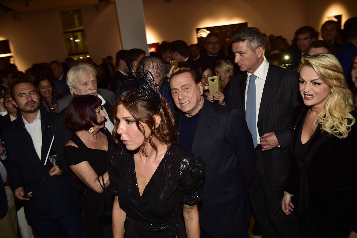 Pascale: “Io estromessa da Ronzulli. Marina o Pierlsivlio si candidono” Pascale: “Io estromessa da Ronzulli. Marina o Pierlsivlio si candidono”