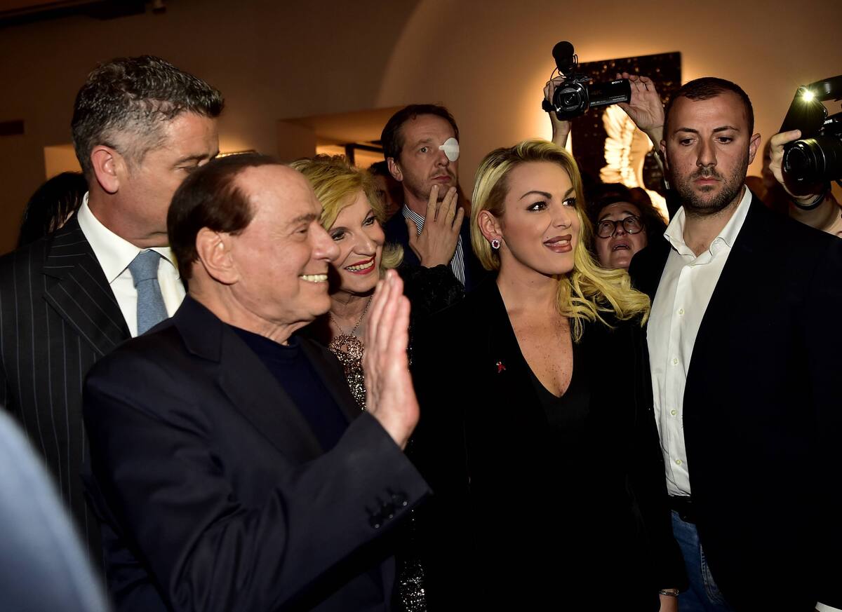 Pascale: “Io estromessa da Ronzulli. Marina o Pierlsivlio si candidono” Pascale: “Io estromessa da Ronzulli. Marina o Pierlsivlio si candidono”