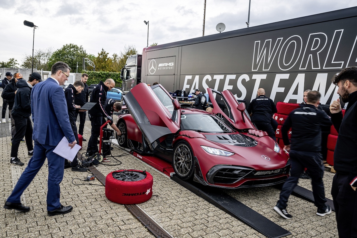 Mercedes-AMG ONE: nuovo record al Nürburgring con un giro da 6:29.090 minuti Mercedes-AMG ONE: nuovo record al Nürburgring con un giro da 6:29.090 minuti