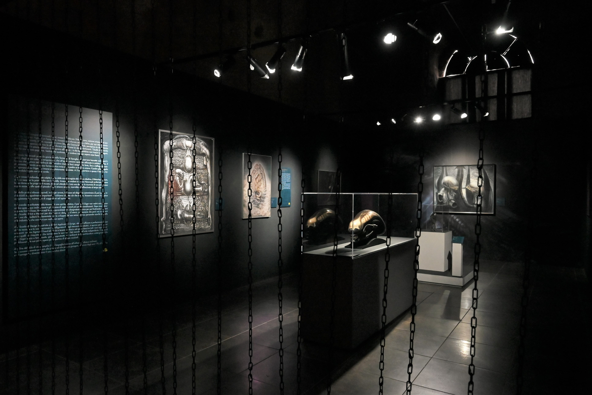BEYOND ALIEN: H.R. GIGER la prima mostra in Italia