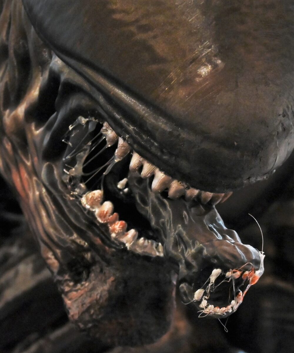 BEYOND ALIEN: H.R. GIGER la prima mostra in Italia