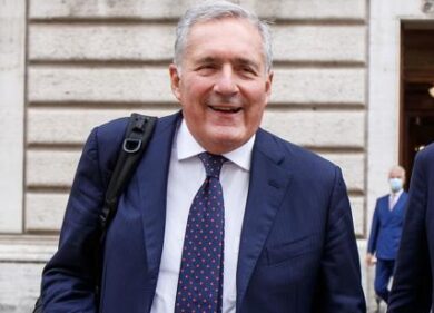 Stellants: chi succederà a Carlos Tavares, i principali candidati e le possibili conseguenze