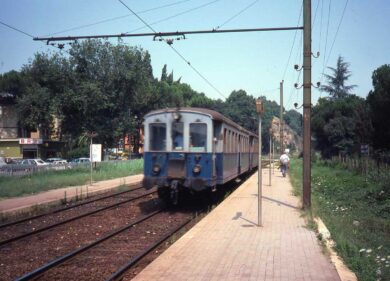 “Pellegrini del Giubileo, evitate Roma, traffico e trasporti: non funzionerà nulla”. L’appello multilingue dei pendolari
