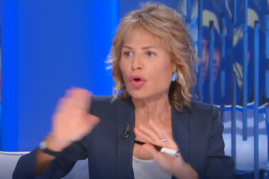 Condono, Gruber a Otto e Mezzo perde la pazienza con Sechi: “Viviamo in due mondi diversi…”