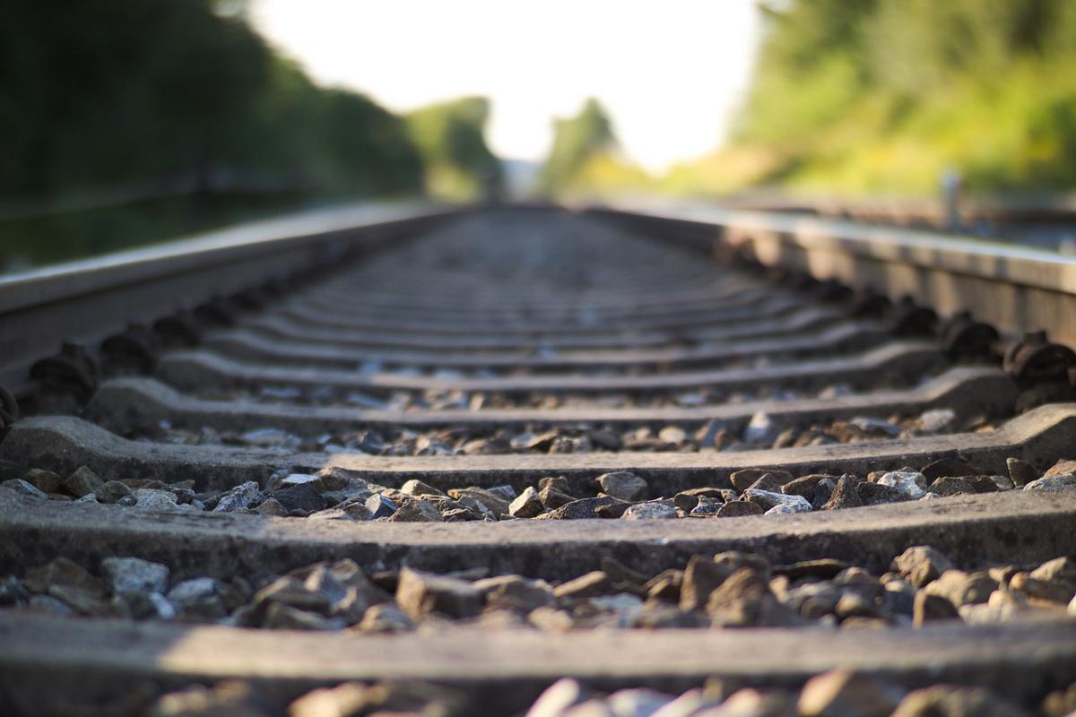 Morto investito da un treno sulla Bologna-Venezia operaio. Salvini: ‘Errore umano, azienda non lavorerà più con Fs’ Morto investito da un treno sulla Bologna-Venezia operaio. Salvini: ‘Errore umano, azienda non lavorerà più con Fs’