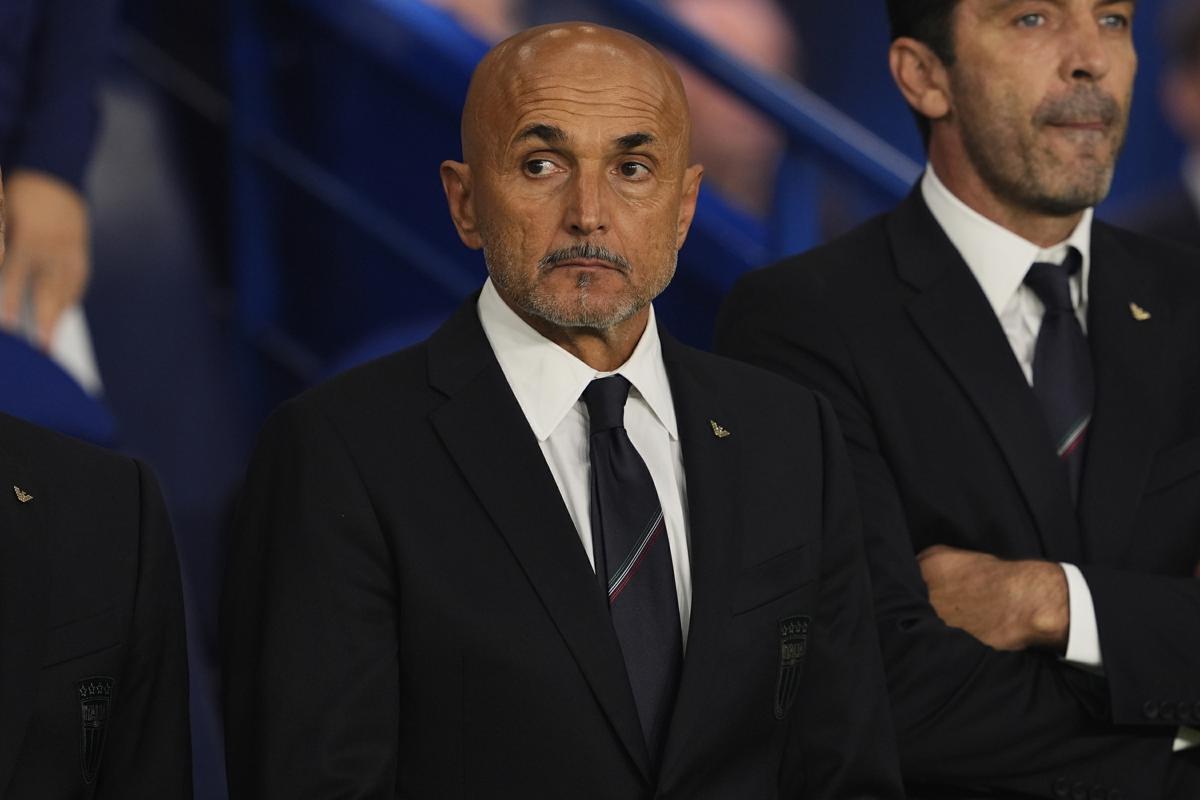 Spalletti perde già un pezzo: Moise Kean ko. Il ct dell’Italia chiama il sostituto Spalletti perde già un pezzo: Moise Kean ko. Il ct dell’Italia chiama il sostituto