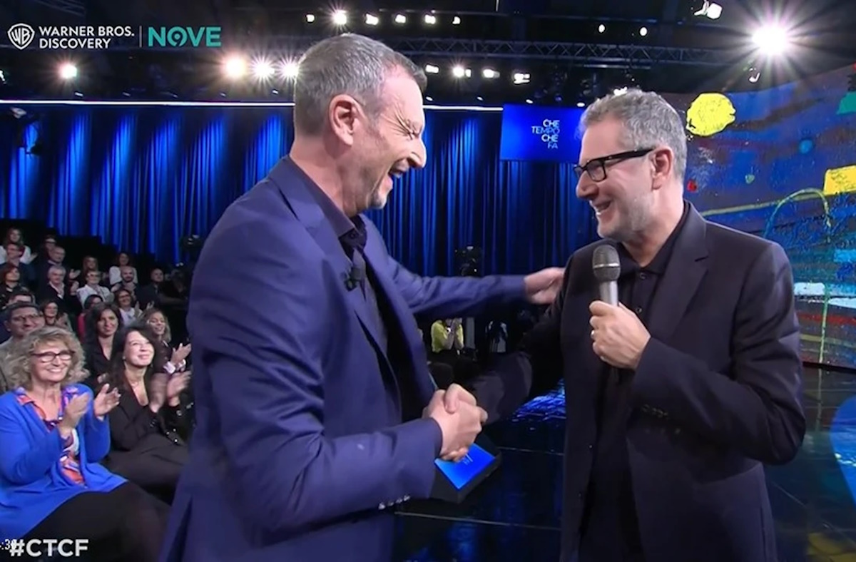 Ascolti tv, Amadeus vola al 9,3% di share grazie a…Che tempo che fa di Fabio Fazio Ascolti tv, Amadeus vola al 9,3% di share grazie a…Che tempo che fa di Fabio Fazio