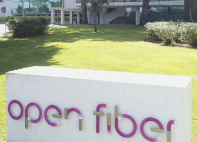 Il governo spinge per la rete unica, fusione Open Fiber-Fibercop all’orizzonte? Ecco chi ci guadagna davvero