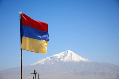 Armenia, liberalizzazione dei visti: l’UE rischia di aprire le porte agli agenti iraniani?