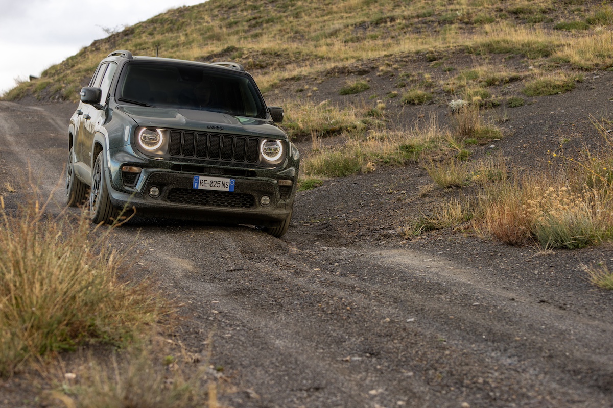 Jeep Renegade e Compass North Star: l’edizione speciale celebra il milione di unità vendute in Europa Jeep Renegade e Compass North Star: l’edizione speciale celebra il milione di unità vendute in Europa